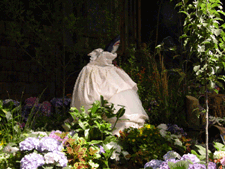 A bride with a fish head!