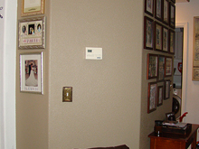 We just need to hang the speaker again...