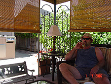 Deve relaxes...