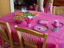 Cute pink skeleton theme!