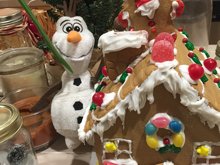 Hug Hug Elfie Rojo Find Olaf Find Olaf