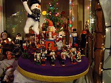 more Christmas decorations