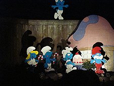 more Christmas decorations