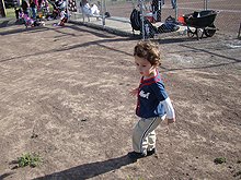 Rylan and Ryder sharing a bag of Goldfish